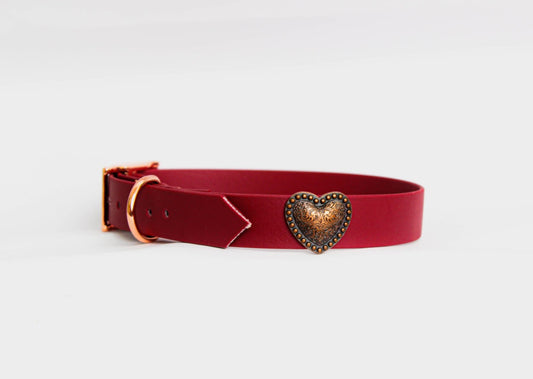 Halsband -  "Bordeaux Heart" Rot mit rosègoldenen Schnallen